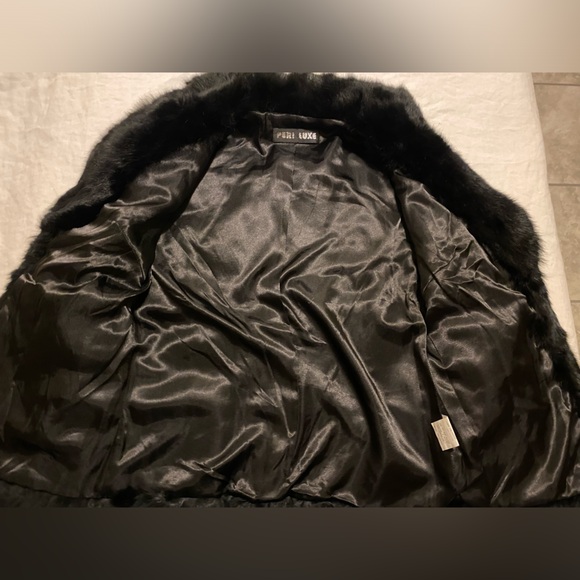 100% Rabbit Jacket - Picture 9 of 9